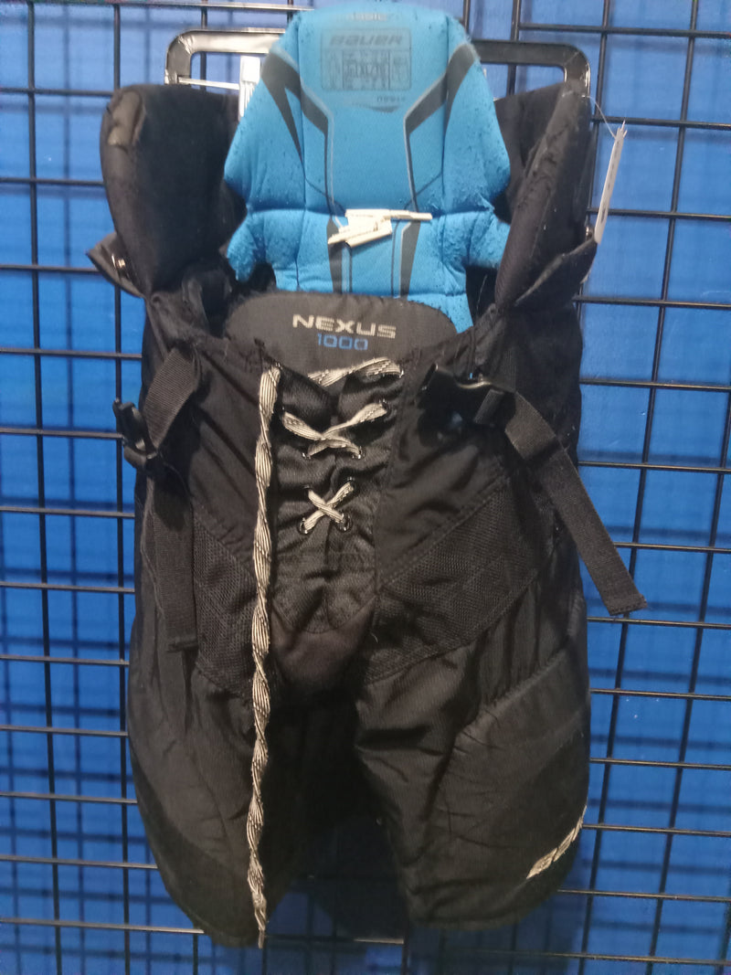 Load image into Gallery viewer, Used Bauer Nexus 1000 XL Junior Hockey Pants

