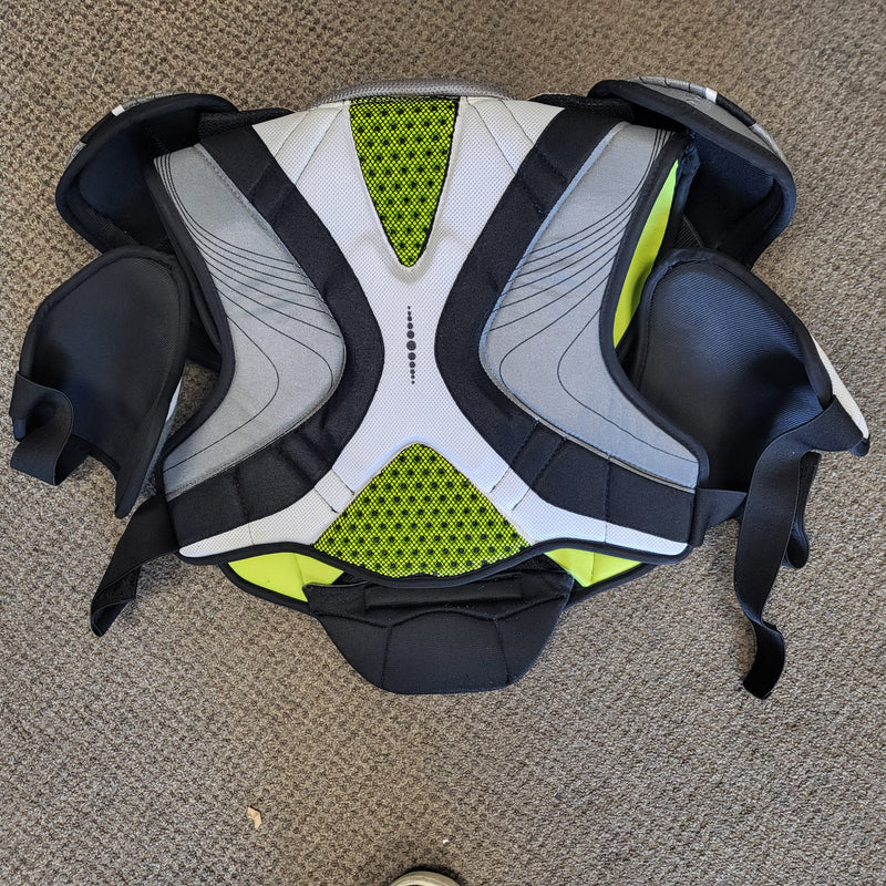 Load image into Gallery viewer, Used Bauer Supreme 50 Hockey Shoulder Pads
