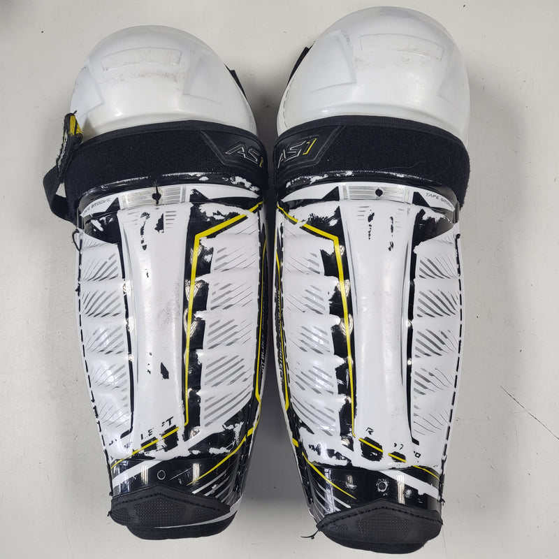 Load image into Gallery viewer, Used CCM AS1 Hockey Shin Guards - Size: 12"
