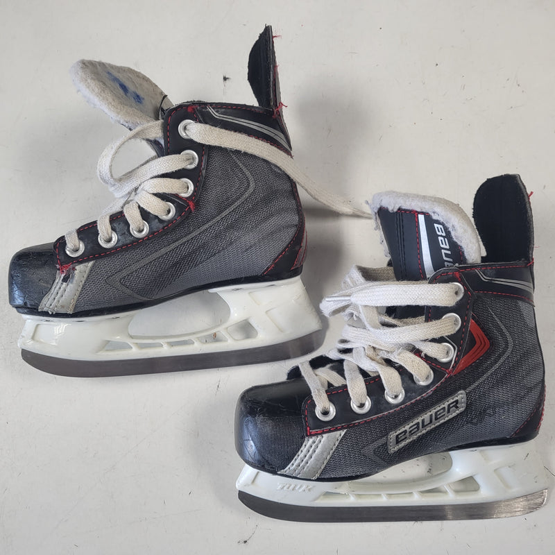 Load image into Gallery viewer, Used Bauer Vapor X30 Hockey Skates
