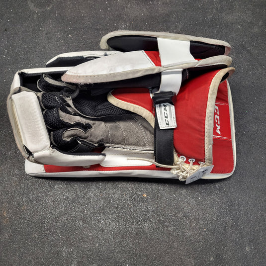 Used CCM E-Flex E4.9 Intermediate Goalie Blocker