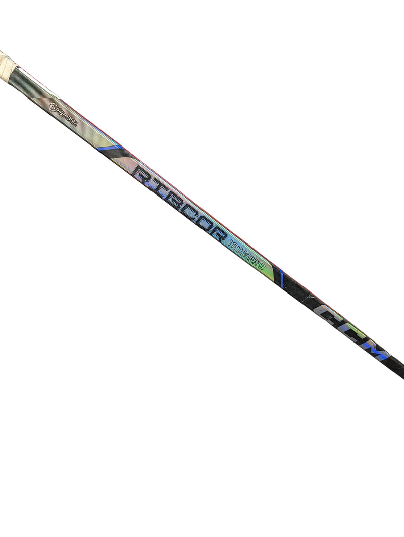 Load image into Gallery viewer, Used CCM Trigger 9 P29 50 Flex RH Hockey Stick
