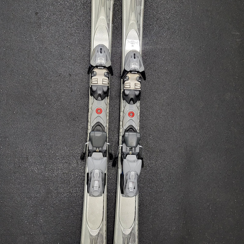 Load image into Gallery viewer, Used K2 160cm True Luv T:Nine Women's Skis W/Bindings
