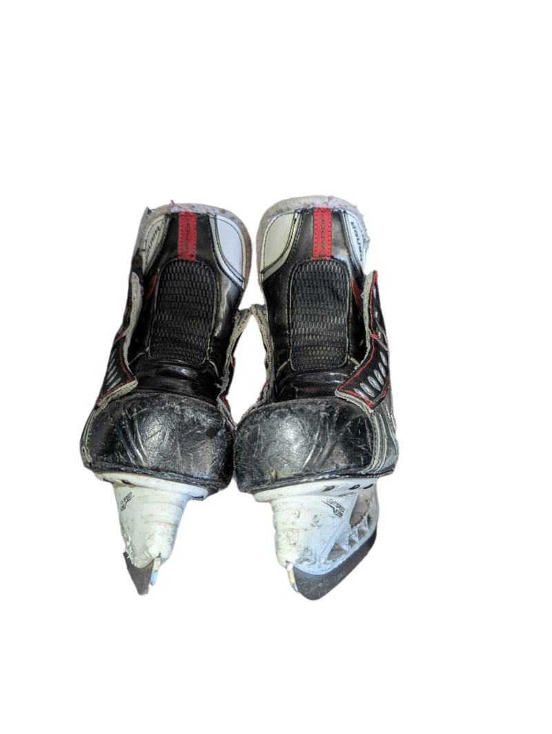 Load image into Gallery viewer, Used Bauer Vapor X-Shift Size 5 D Ice Hockey Skates
