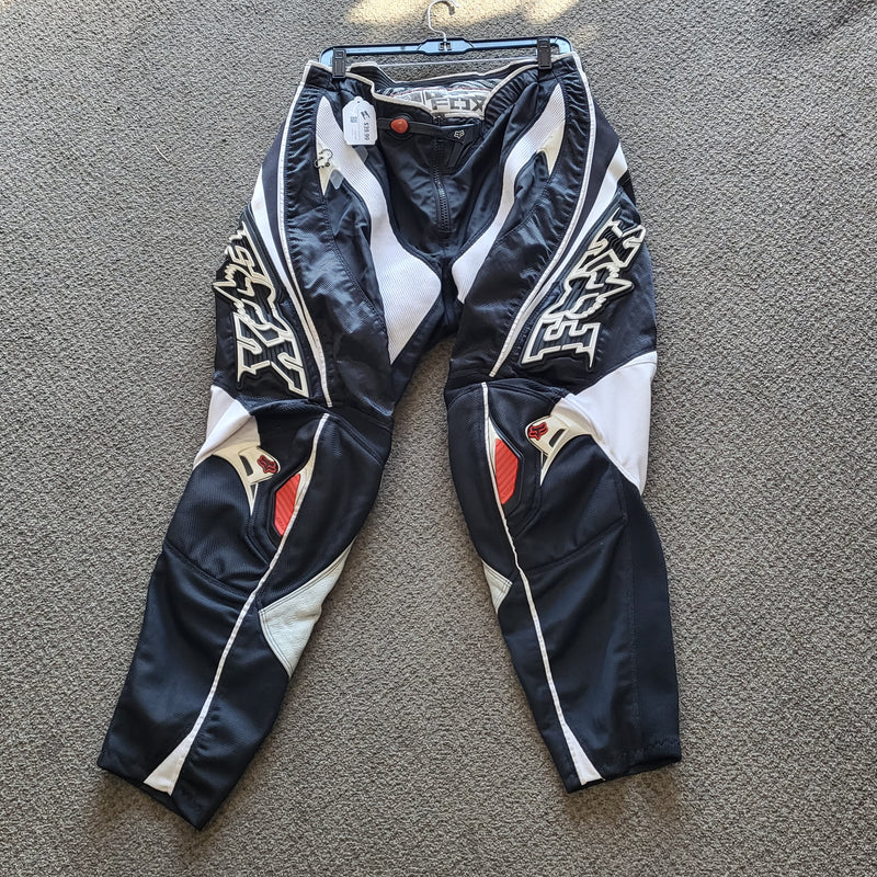 Load image into Gallery viewer, Used Fox Racing 360 Unlimited Men` Motorcycle Pants Size 40
