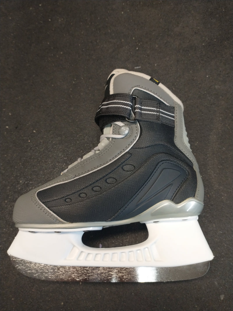 Load image into Gallery viewer, Nike Ice Skates Size Youth 1

