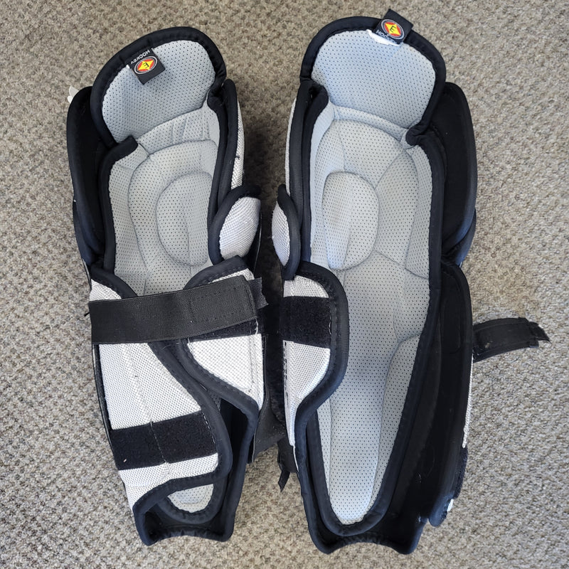 Load image into Gallery viewer, Used Easton UL Hockey Shin Guards 14"
