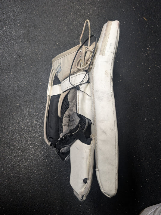 Used Reebok XT 28 INT Goalie Blocker