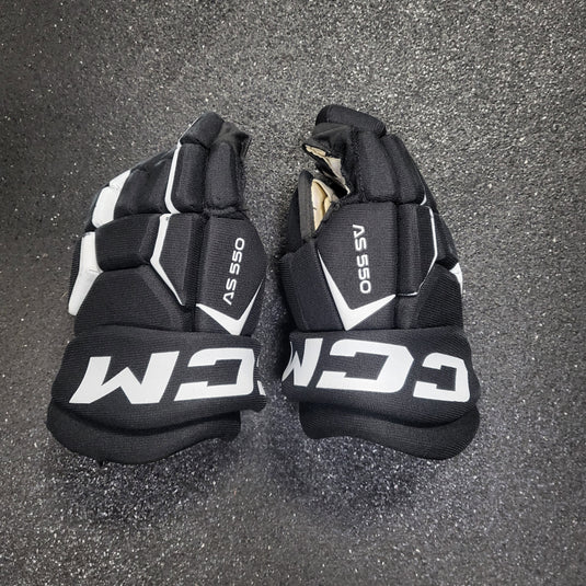Used CCM AS-550 Hockey Gloves - Size 11"