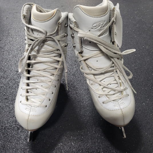 Slightly Used Jackson Flex Figure Skates Size 3 W