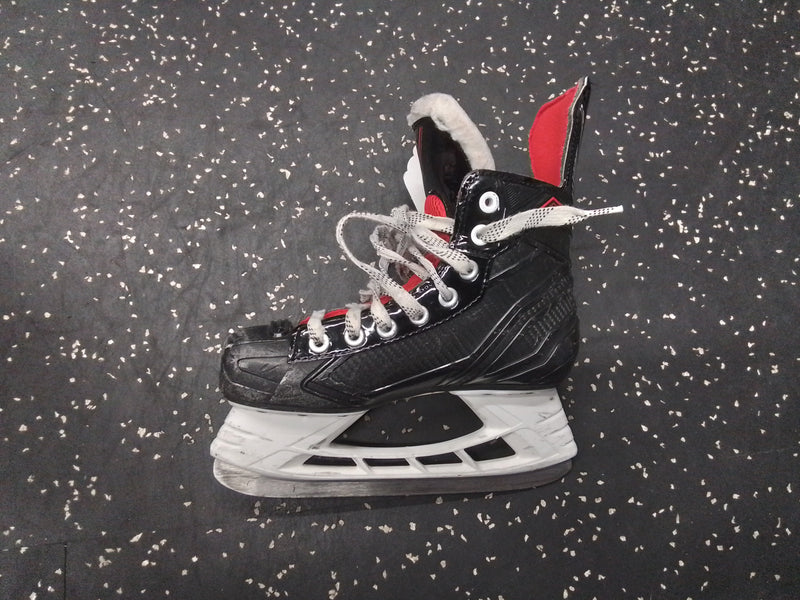 Load image into Gallery viewer, Used Bauer NSX Jr. Hockey Skates
