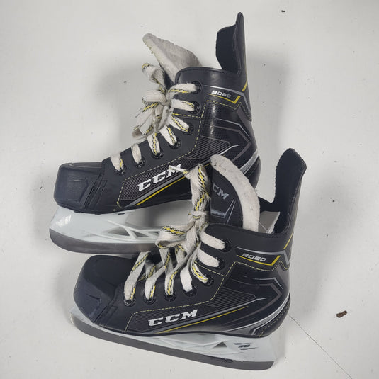 Used CCM 9060 Youth 13D Ice Hockey Skates
