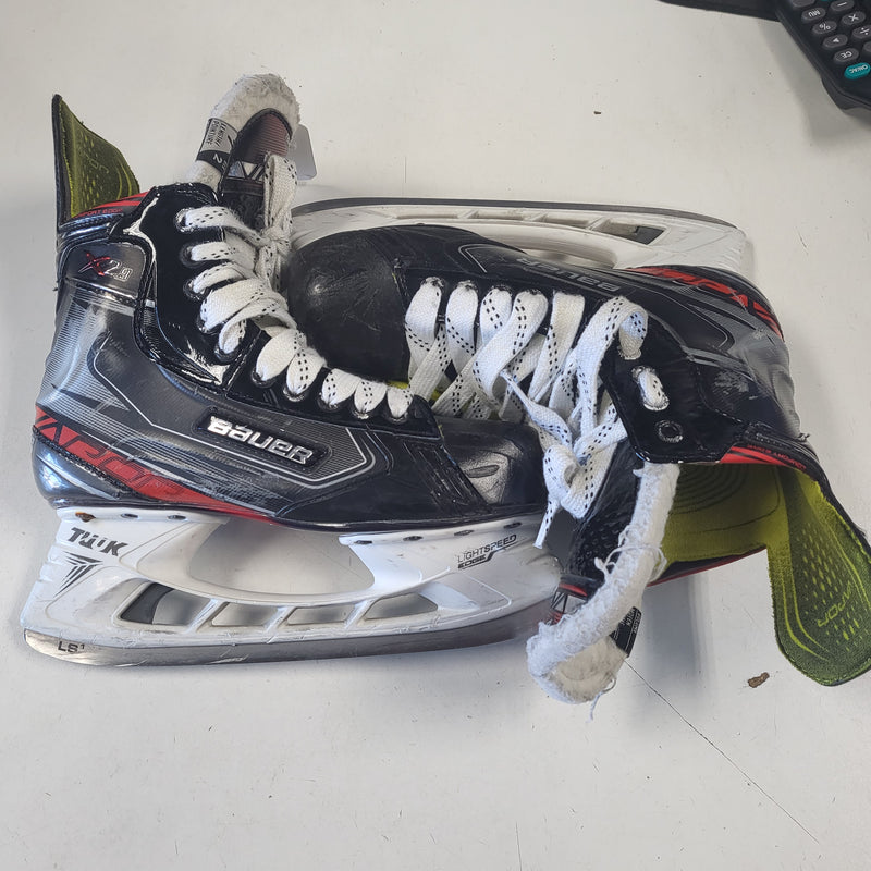 Load image into Gallery viewer, Used Bauer Vapor X 2.9 Skates Size 7
