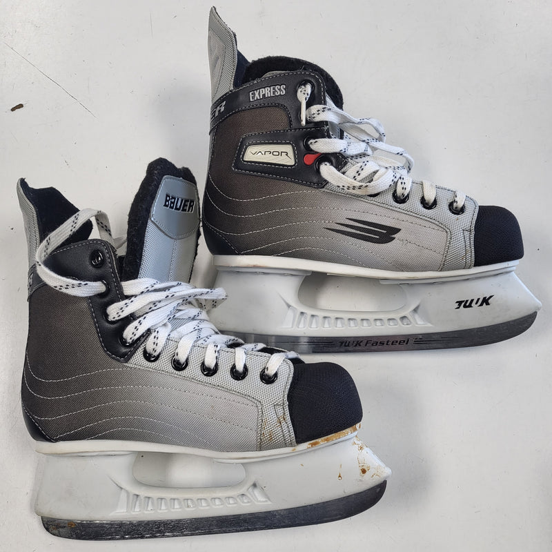 Load image into Gallery viewer, Bauer Vapor Express - Size 4
