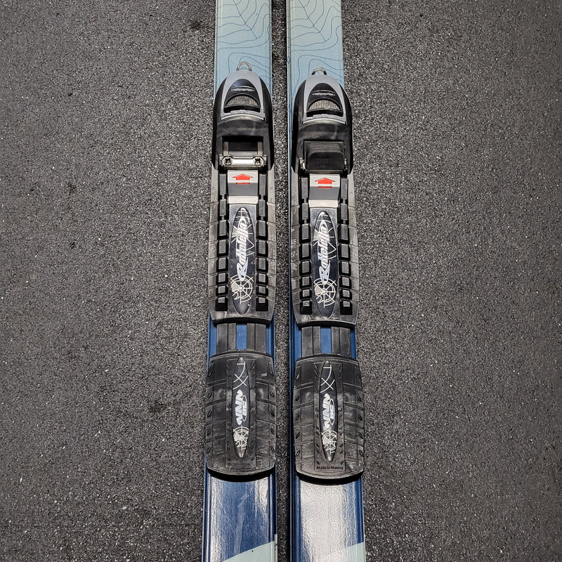Load image into Gallery viewer, Used Karhu Pinnacle XCX 185CM Skis
