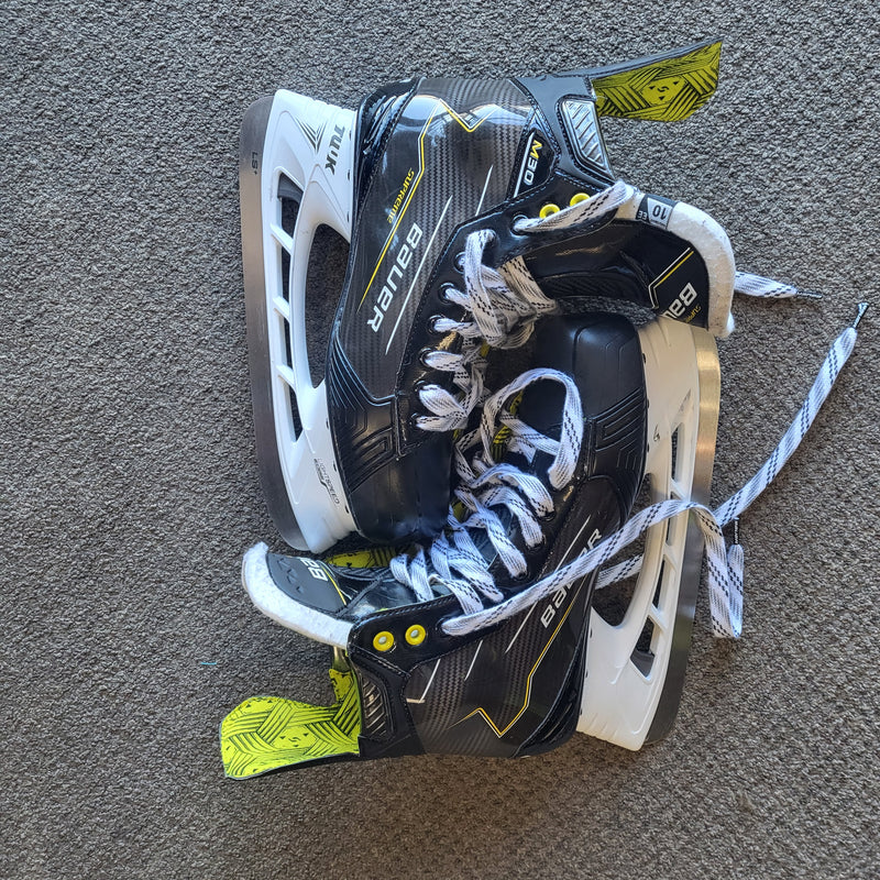 Load image into Gallery viewer, Slightly Used Bauer Supreme M30 Size (10/EE) Hockey Skates
