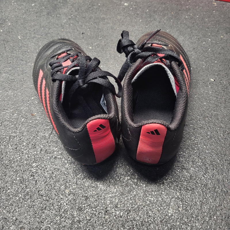 Load image into Gallery viewer, Used Adidas Pink/Black Soccer Cleats Size 1

