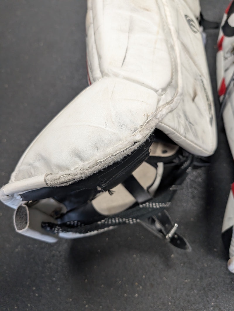Load image into Gallery viewer, Used Vaughn Velocity V4 Goalie Pads 24&quot;+1 White/Black/Red

