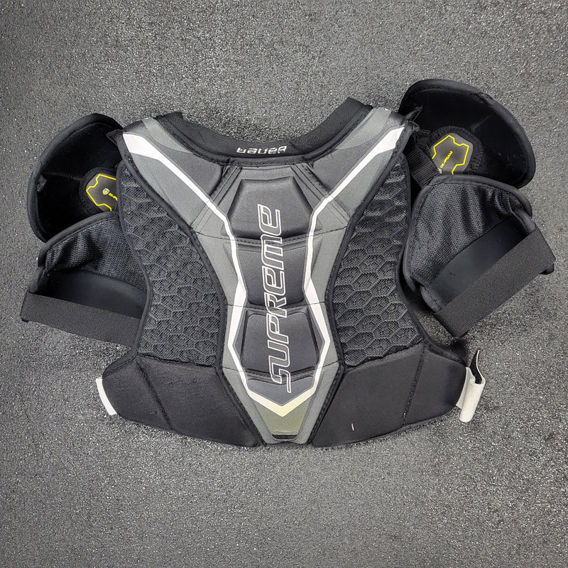 Load image into Gallery viewer, Used Bauer Supreme 2S Hockey Shoulder Pads - Size: Sr Small
