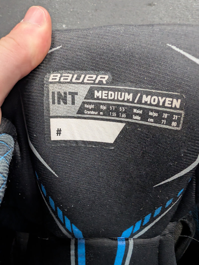 Load image into Gallery viewer, Used Bauer X Int. Medium Hockey Pants
