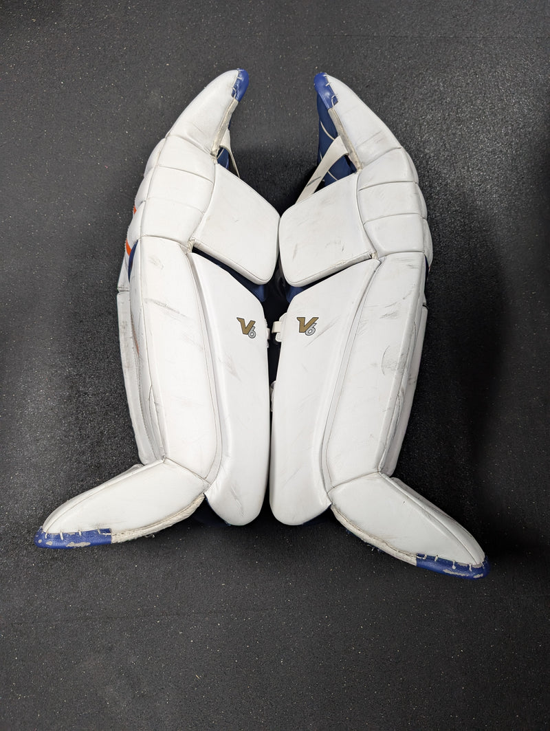 Load image into Gallery viewer, Used Vaughn Velocity V6 1000 36+2&quot; Goalie Pads
