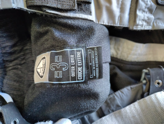 Used Nike ACG 3 Outer Layer Couche Extreme Ski Pants US- Large
