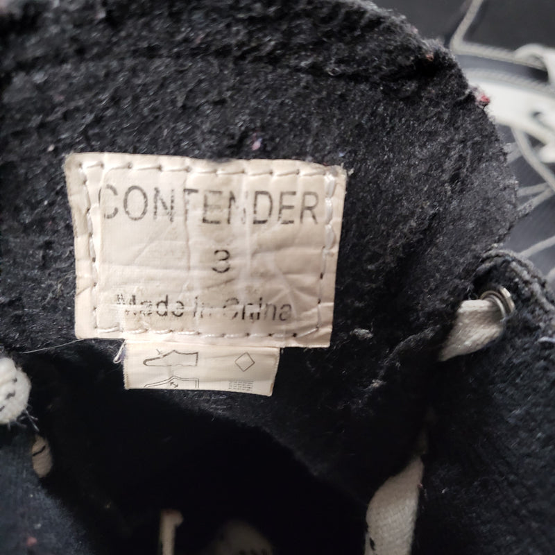 Load image into Gallery viewer, Used Contender Size 3 Junior Hockey Skates
