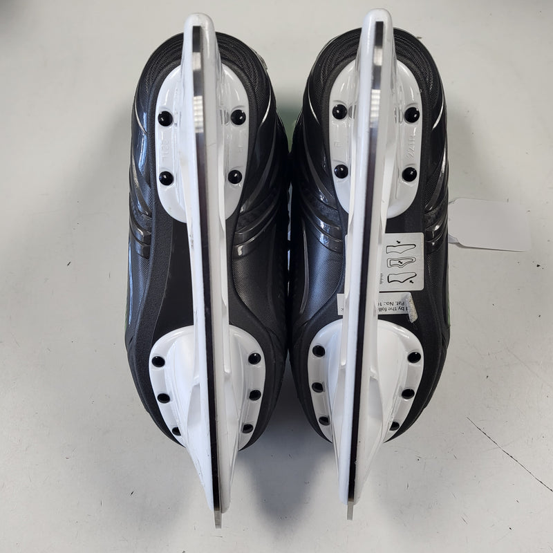 Load image into Gallery viewer, Used Bauer XL-S Junior Size 2 Hockey Skates
