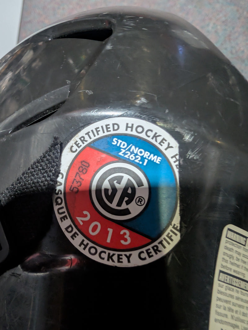 Load image into Gallery viewer, Used Bauer 2100 Junior Hockey Helmet Combo
