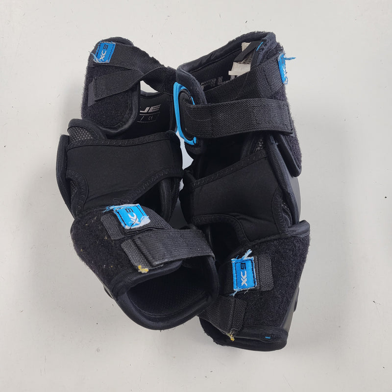 Load image into Gallery viewer, Used True XC9 Hockey Elbow Pads Junior Small
