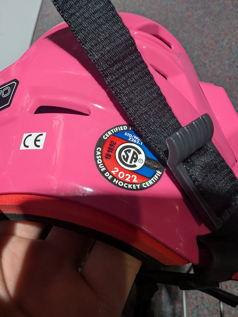 Load image into Gallery viewer, Used CCM Tacks 70 Youth Hockey Helmet Combo
