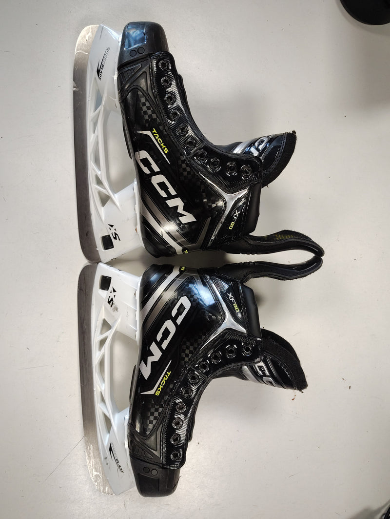 Load image into Gallery viewer, Used CCM Tacks XF80 Hockey Skates Size 7
