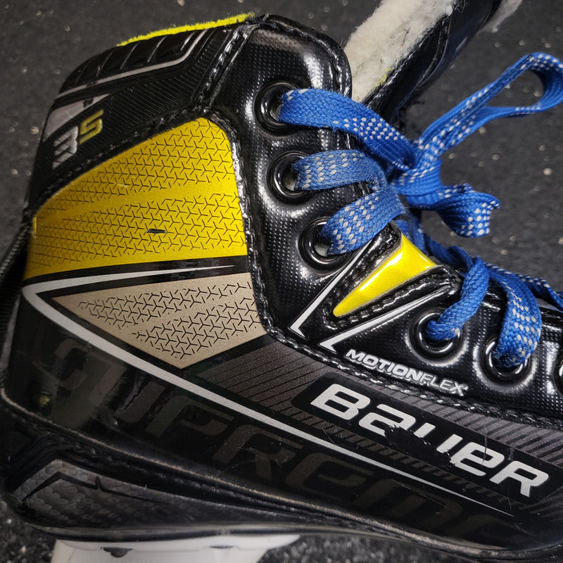 Load image into Gallery viewer, Used Bauer Supreme 3S Goalie Skates
