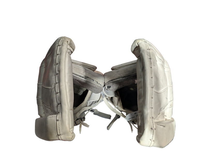 Load image into Gallery viewer, Used CCM E-Flex E3.9 29+1&quot; Intermediate Goalie Leg Pads
