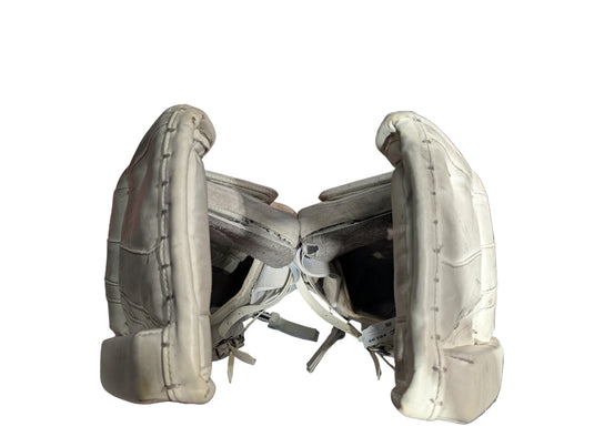 Used CCM E-Flex E3.9 29+1" Intermediate Goalie Leg Pads
