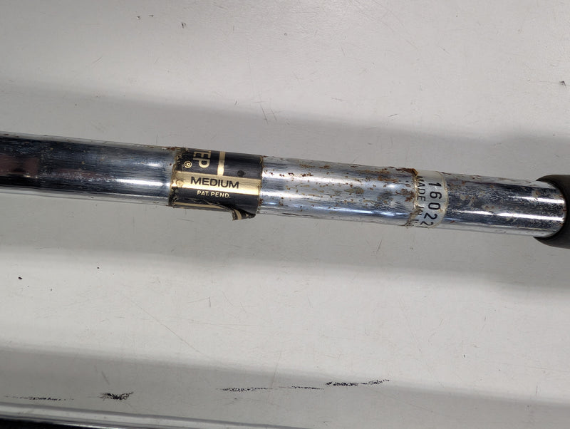 Load image into Gallery viewer, Used Vintage Spalding Executive Professional Golf Club Iron Set
