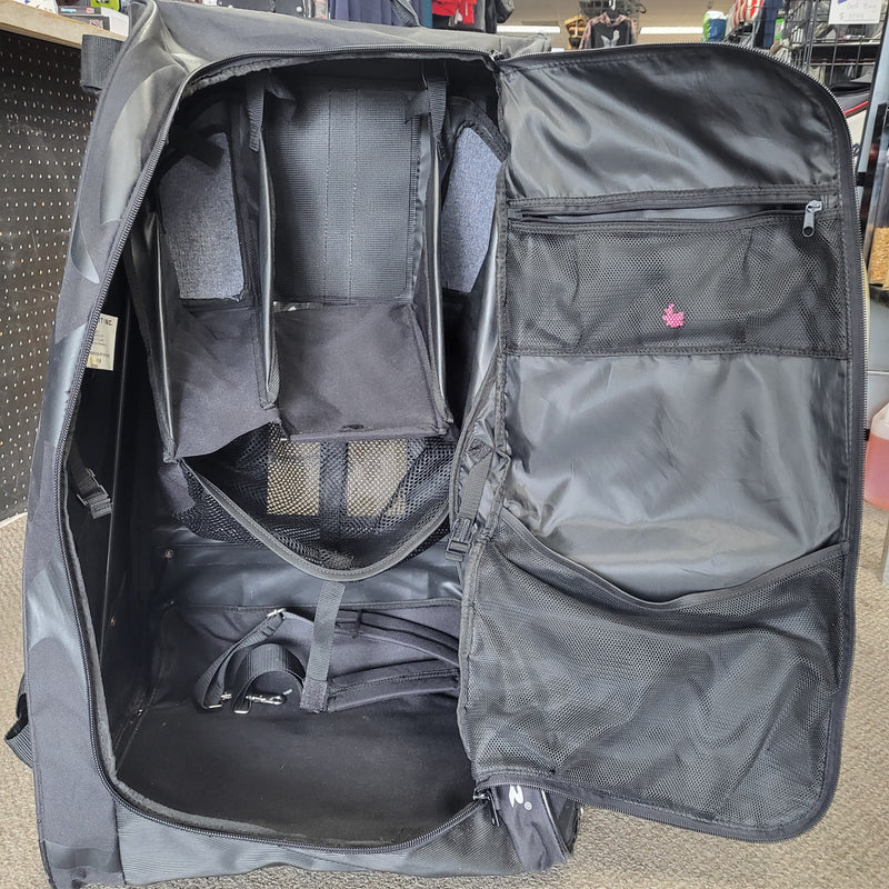 Load image into Gallery viewer, Used Grit HTFX Hockey Tower Bag
