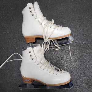 Used Riedell 29 Edge Figure Skates - Size: 2