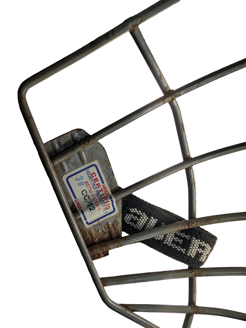 Load image into Gallery viewer, Used Bauer Hockey Helmet Cage
