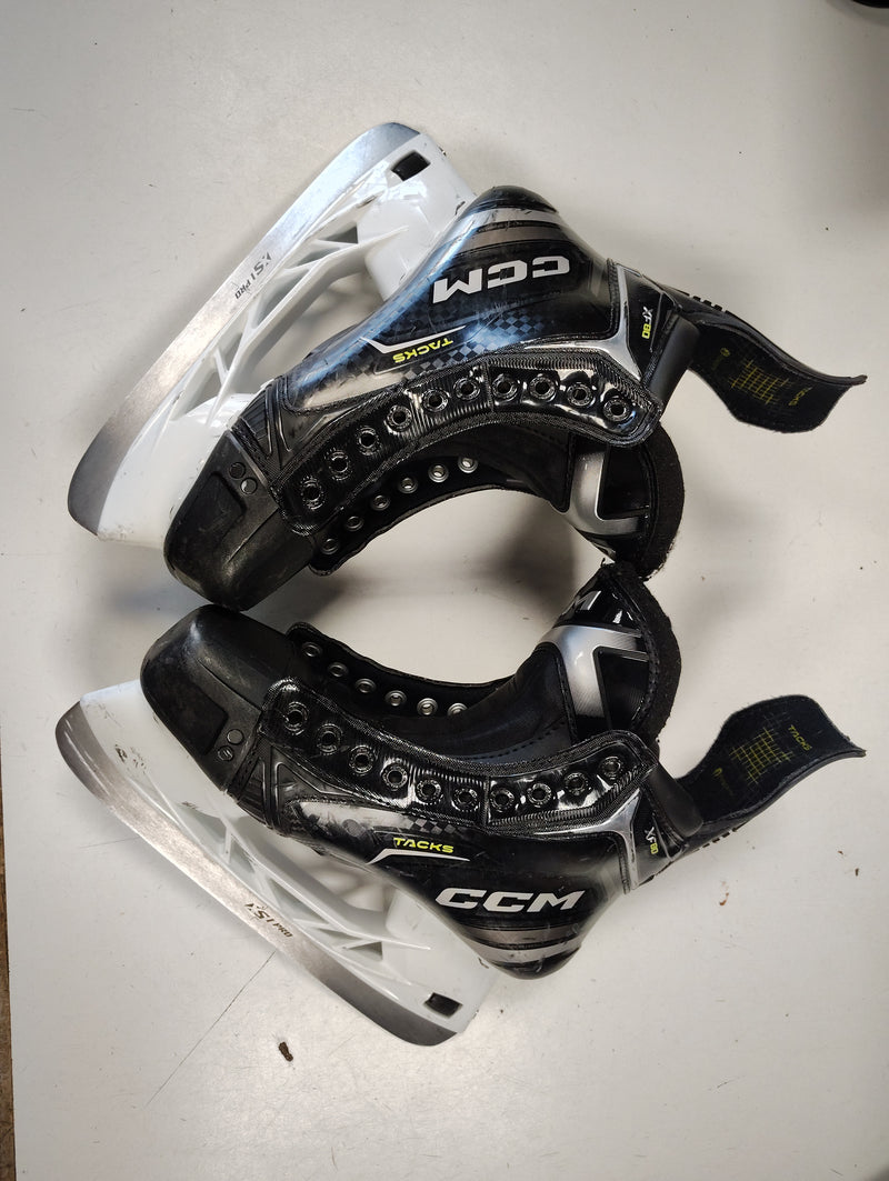 Load image into Gallery viewer, Used CCM Tacks XF80 Hockey Skates Size 7
