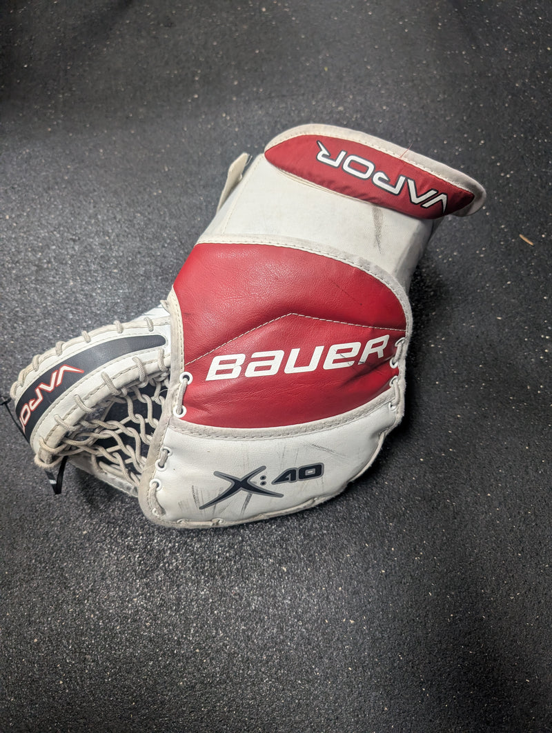 Load image into Gallery viewer, Used Bauer Vapor X:40 Junior Hockey Goalie Glove
