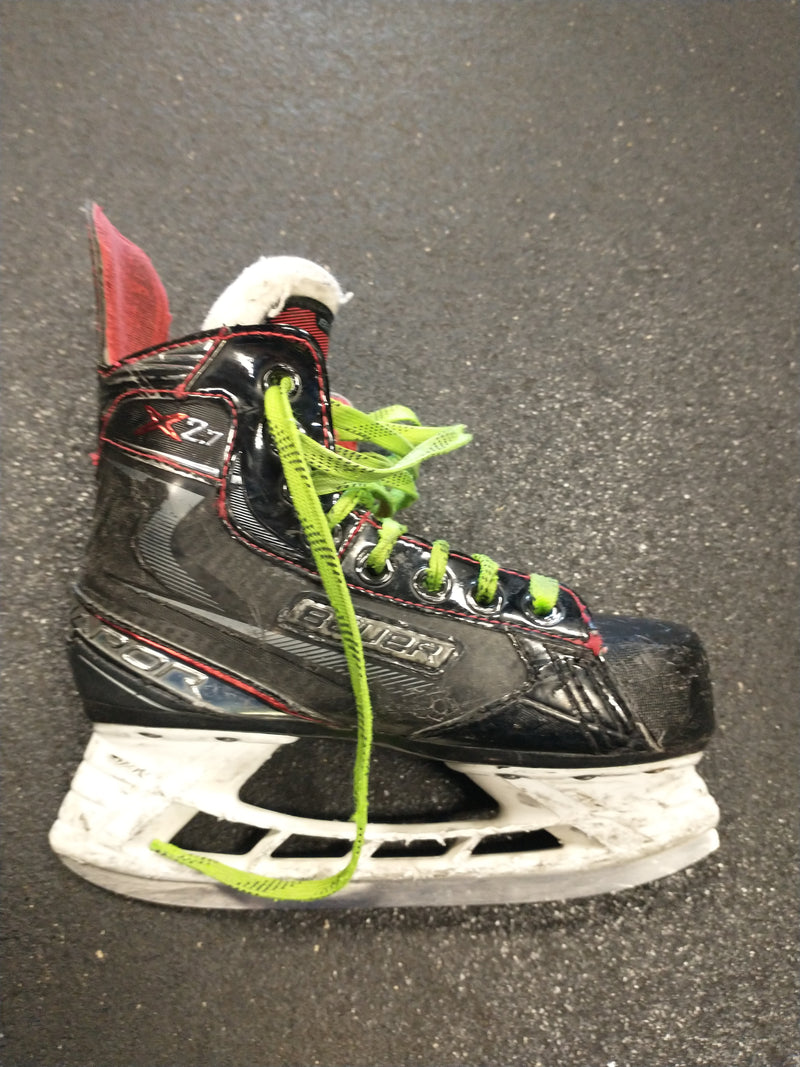 Load image into Gallery viewer, Used Bauer Vapor X2.7 Hockey Skates YTH 13.5
