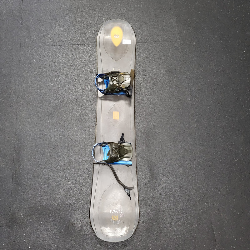 Load image into Gallery viewer, Used Morrow Revert Snowboard 151 with bindings
