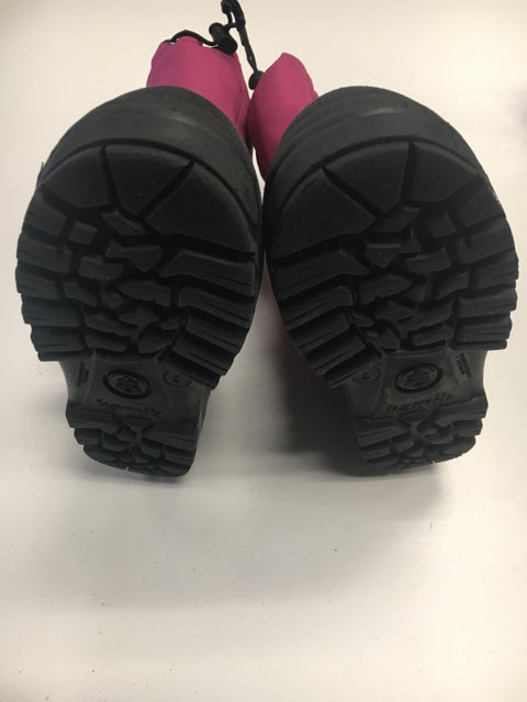 Used kamik Pink/Black Size 4 Winter Boots