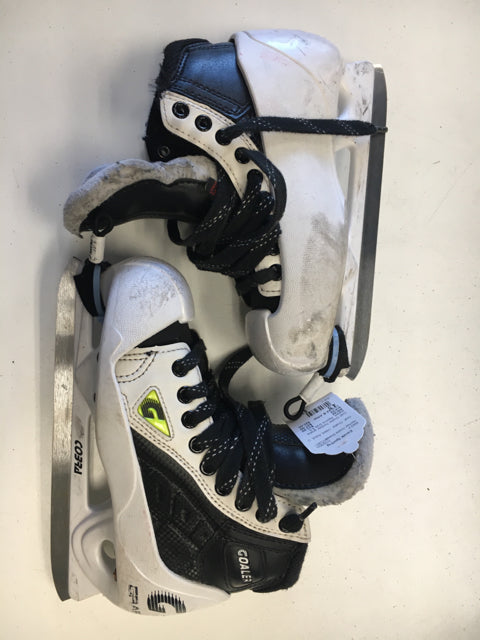 Load image into Gallery viewer, Graf Goaler Adult Skate Size 3 D Used Hockey Goalie Skates
