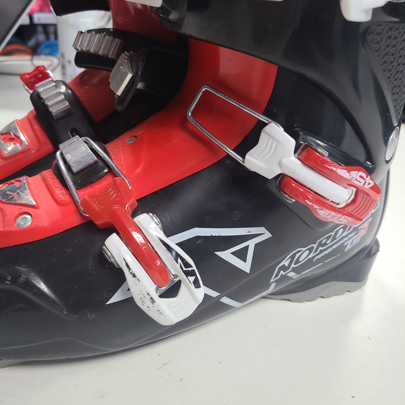Load image into Gallery viewer, Used Nordica Team 3 Firearrow 305mm Ski Boots
