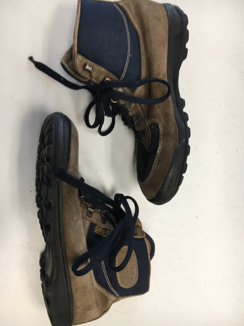 Load image into Gallery viewer, Vasque Size 8 Used Hiking Boots
