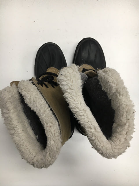 Load image into Gallery viewer, Used kamik Tan/Black Adult Size 6 Winter Boots
