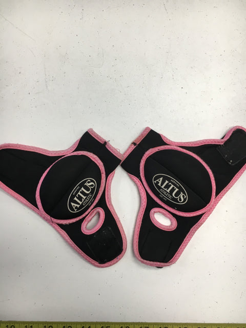 Load image into Gallery viewer, Used Altus Black/Pink Womens Boxing Training Gloves
