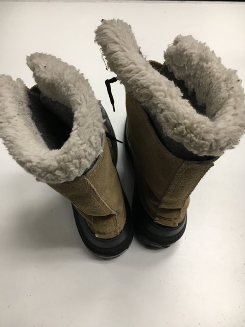 Load image into Gallery viewer, Used kamik Tan/Black Adult Size 6 Winter Boots
